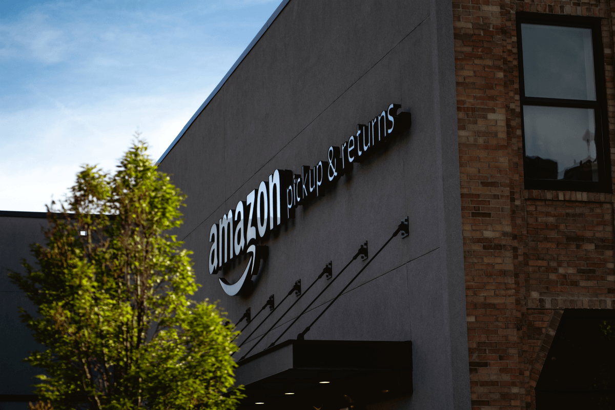 Amazon - Konkurentska prednost vodstva troškova