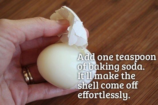 So entfernen Sie eine Eierschale